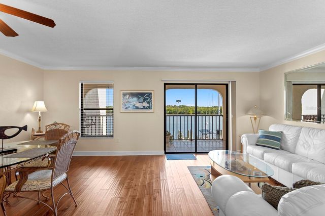 907 BAHIA DEL SOL DRIVE 907, Ruskin, FL 33570