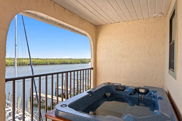 907 BAHIA DEL SOL DRIVE 907, Ruskin, FL 33570