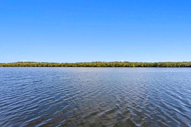 907 BAHIA DEL SOL DRIVE 907, Ruskin, FL 33570