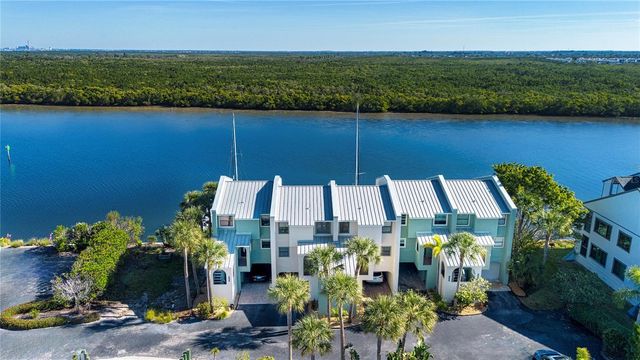 907 BAHIA DEL SOL DRIVE 907, Ruskin, FL 33570