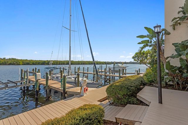 907 BAHIA DEL SOL DRIVE 907, Ruskin, FL 33570