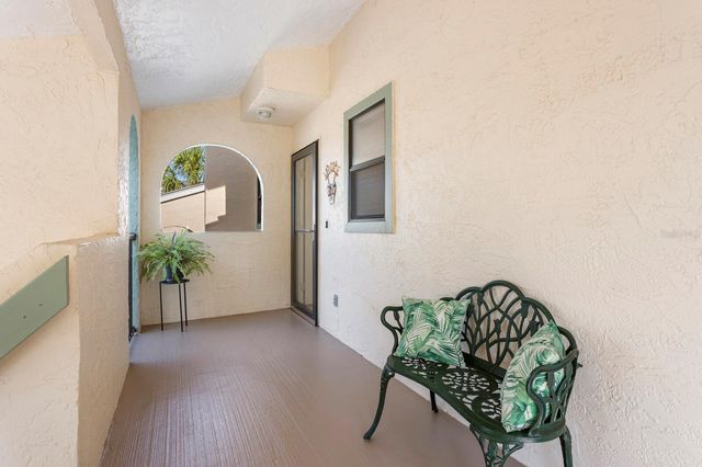 907 BAHIA DEL SOL DRIVE 907, Ruskin, FL 33570