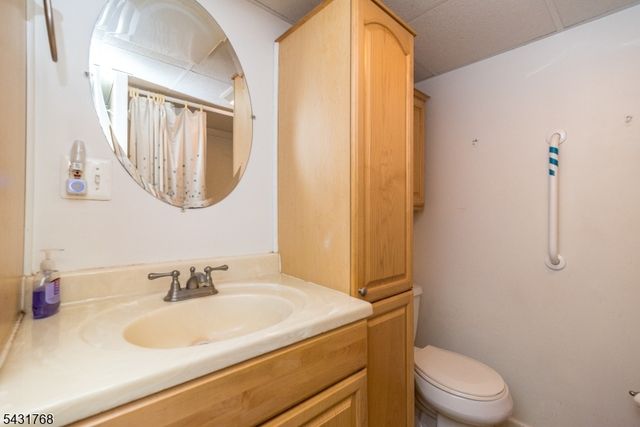 400 Mechlin Corner Rd, Alexandria Twp., NJ 08867