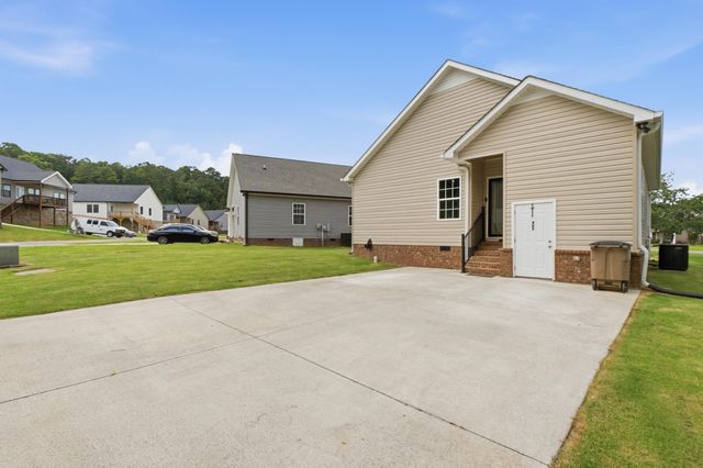 405 Coahulla Creek Drive, Dalton, GA 30721