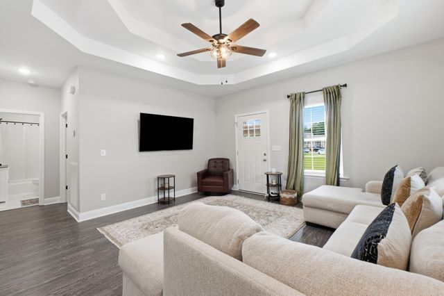 405 Coahulla Creek Drive, Dalton, GA 30721