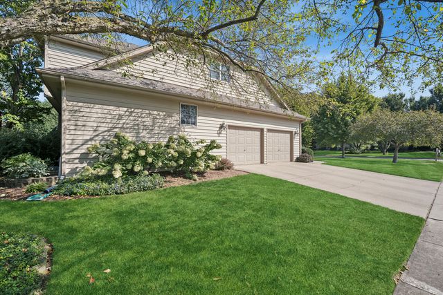 1235 Fagan Road, Batavia, IL 60510