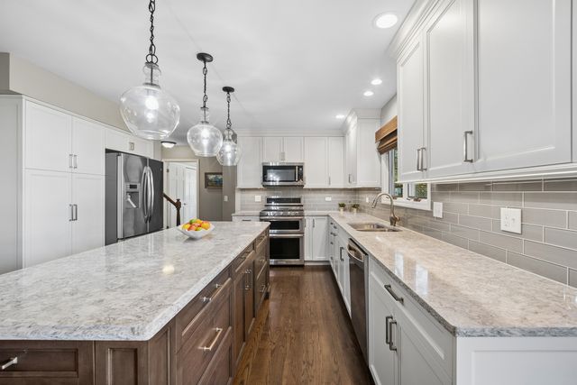 1235 Fagan Road, Batavia, IL 60510