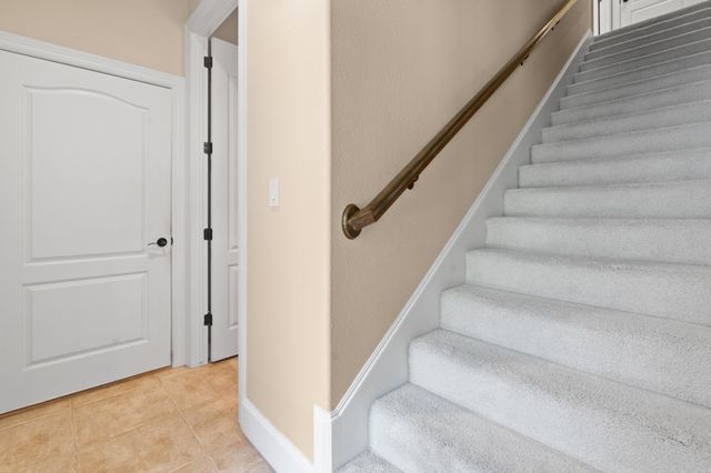 317 Meadow Oaks Drive, Burleson, TX 76028