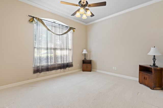 317 Meadow Oaks Drive, Burleson, TX 76028