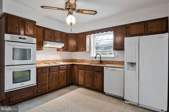 9804 PAMIR CT, Fort Washington, MD 20744