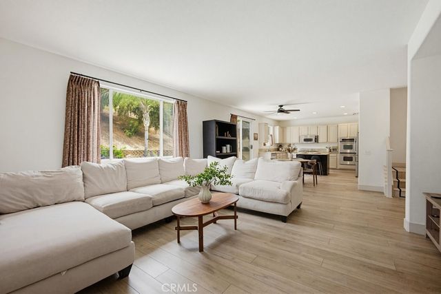 34027 Abbey Road, Temecula, CA 92592