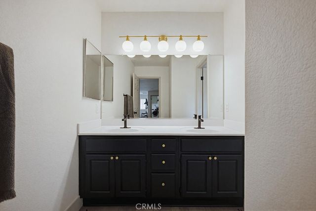 34027 Abbey Road, Temecula, CA 92592