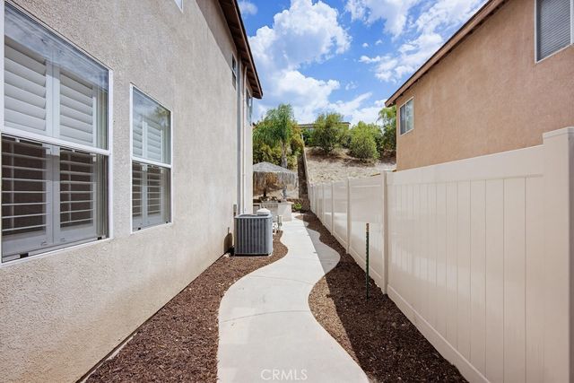 34027 Abbey Road, Temecula, CA 92592