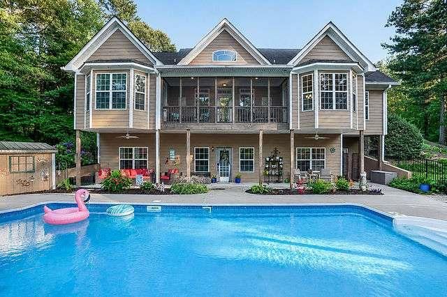 8179 Pineview Court, Villa Rica, GA 30180