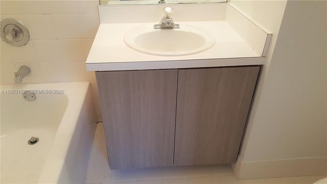 755 SW 148th Ave 1103, Sunrise, FL 33325