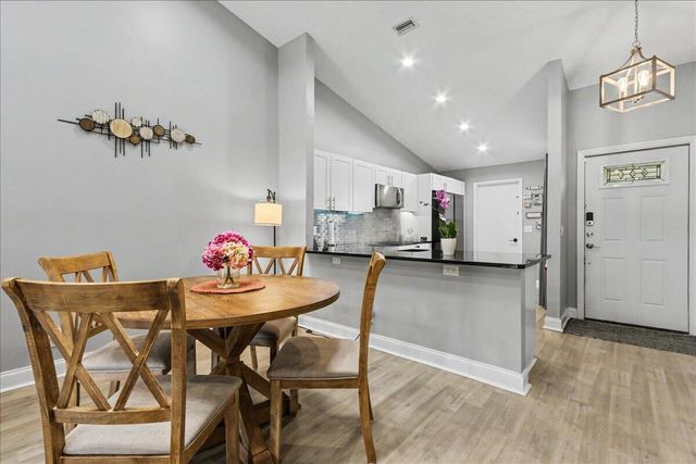 3801 Island Club Circle E, Lake Worth, FL 33462