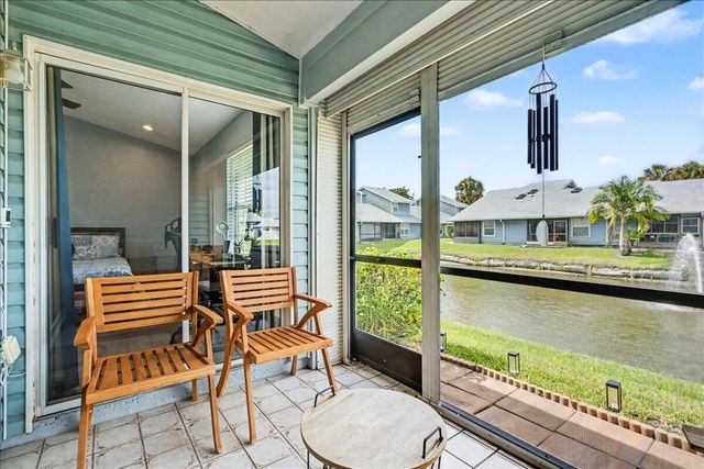 3801 Island Club Circle E, Lake Worth, FL 33462