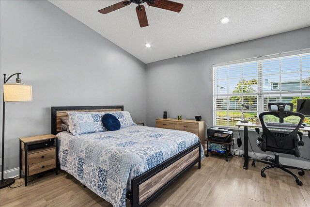3801 Island Club Circle E, Lake Worth, FL 33462