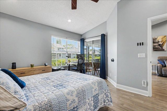3801 Island Club Circle E, Lake Worth, FL 33462