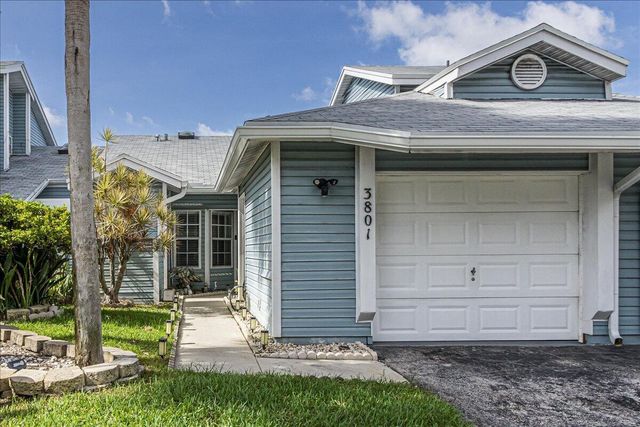 3801 Island Club Circle E, Lake Worth, FL 33462