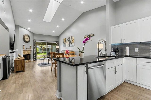 3801 Island Club Circle E, Lake Worth, FL 33462