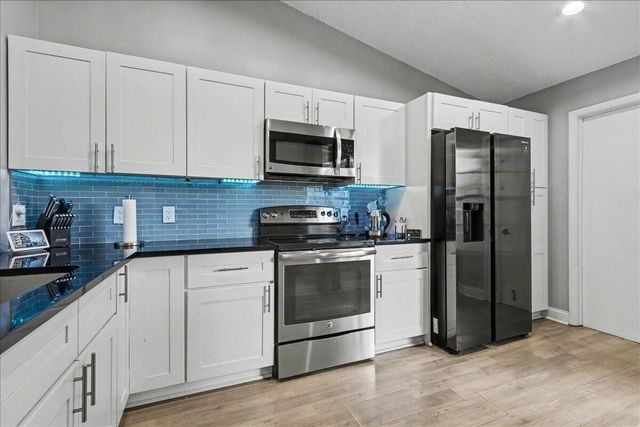 3801 Island Club Circle E, Lake Worth, FL 33462