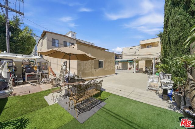 826 Crenshaw Boulevard, Los Angeles, CA 90005