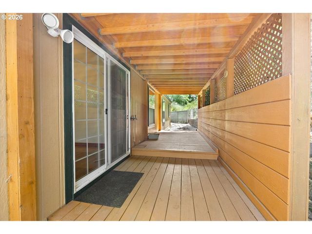 195 SAMANTHA Way, Canyonville, OR 97417