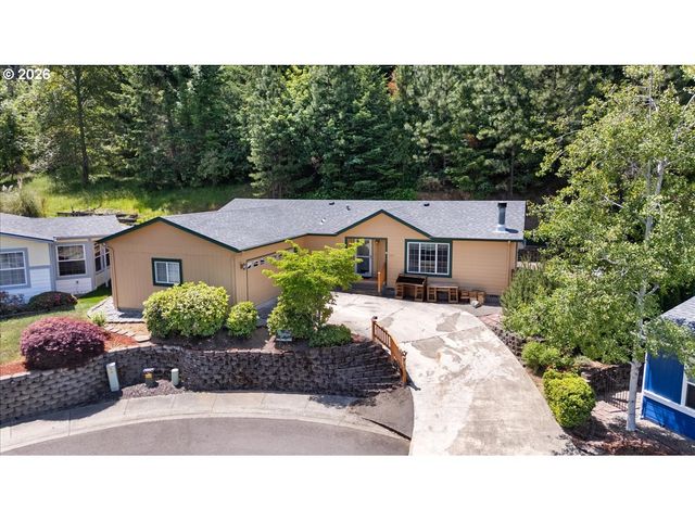 195 SAMANTHA Way, Canyonville, OR 97417