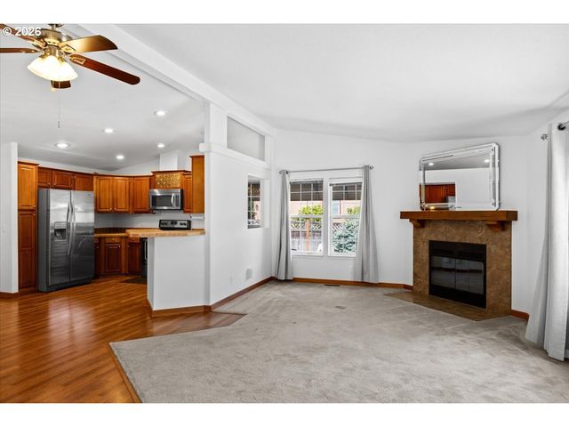 195 SAMANTHA Way, Canyonville, OR 97417
