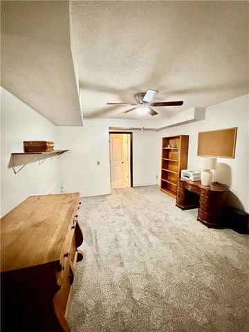 1302 Laurel Street, Kearney, MO 64060