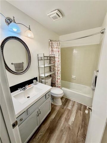 1302 Laurel Street, Kearney, MO 64060