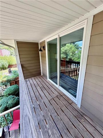 1302 Laurel Street, Kearney, MO 64060