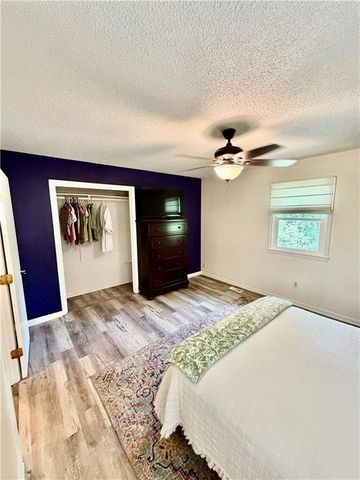 1302 Laurel Street, Kearney, MO 64060