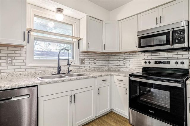 2404 Garland Street, Leavenworth, KS 66048