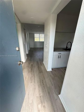 1205 NW 103rd Lane 201, Miami, FL 33147
