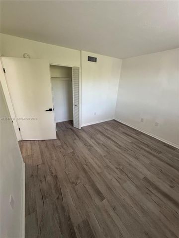 1205 NW 103rd Lane 201, Miami, FL 33147