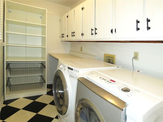 3060 Norton SE Court, Smyrna, GA 30082