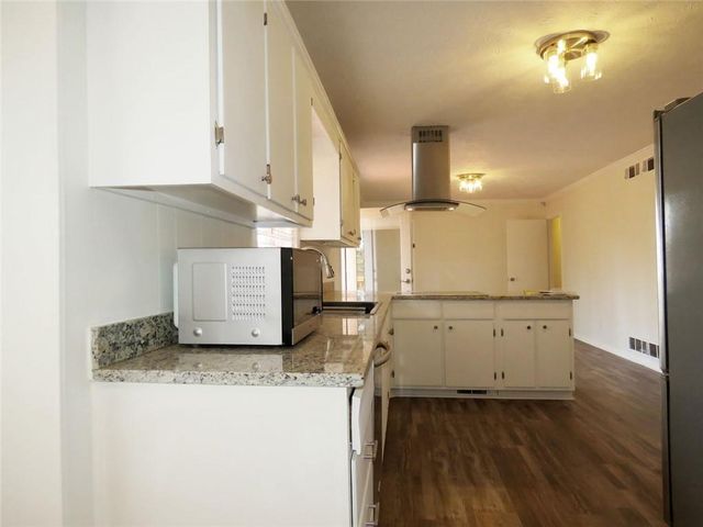 3060 Norton SE Court, Smyrna, GA 30082