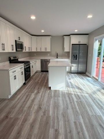 24762 W Dering Lane, Lake Villa, IL 60046