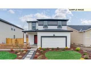 1150 Sparrow St, Woodburn, OR 97071