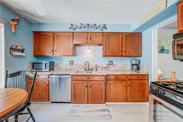 6462 State Road 26, Parma, OH 44134