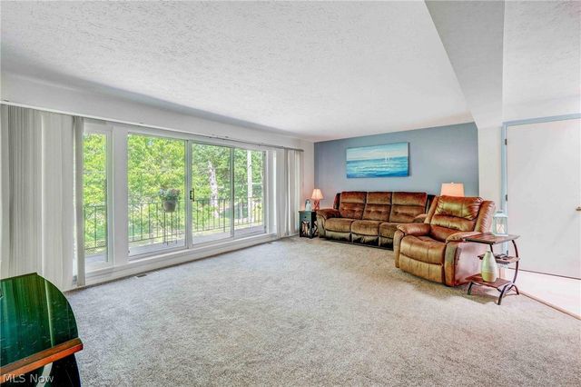6462 State Road 26, Parma, OH 44134