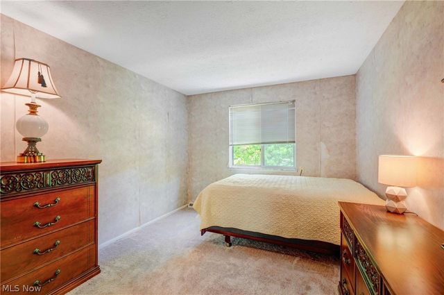 6462 State Road 26, Parma, OH 44134