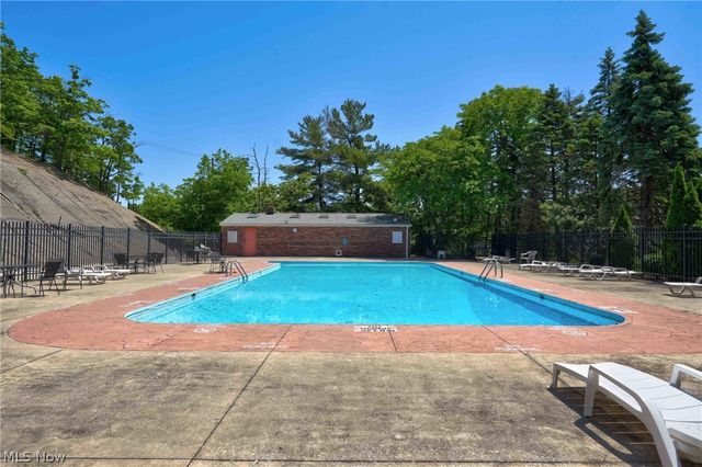 6462 State Road 26, Parma, OH 44134