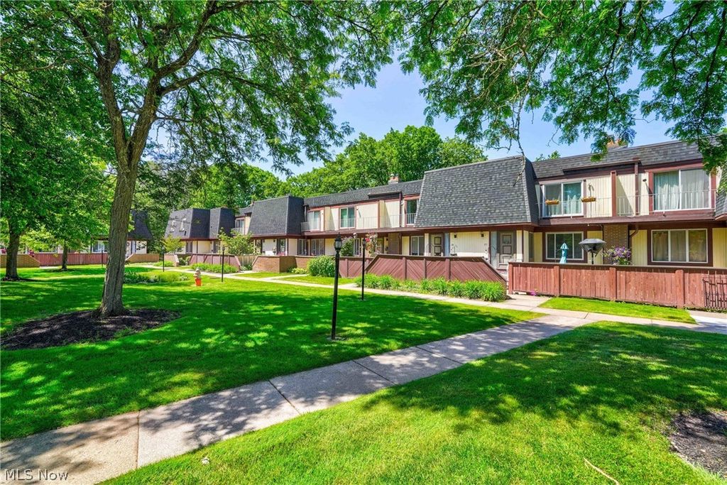 6462 State Road 26, Parma, OH 44134