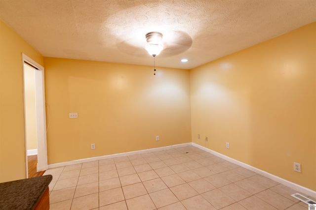 2501 Harrison, Paducah, KY 42001