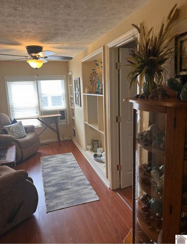 2501 Harrison, Paducah, KY 42001