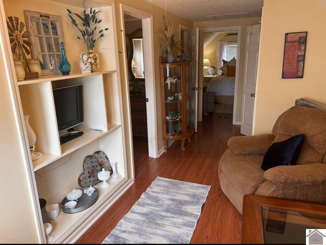 2501 Harrison, Paducah, KY 42001