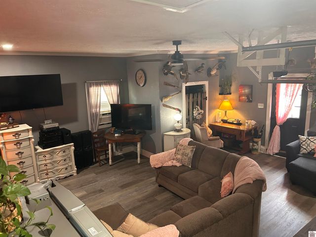 2501 Harrison, Paducah, KY 42001